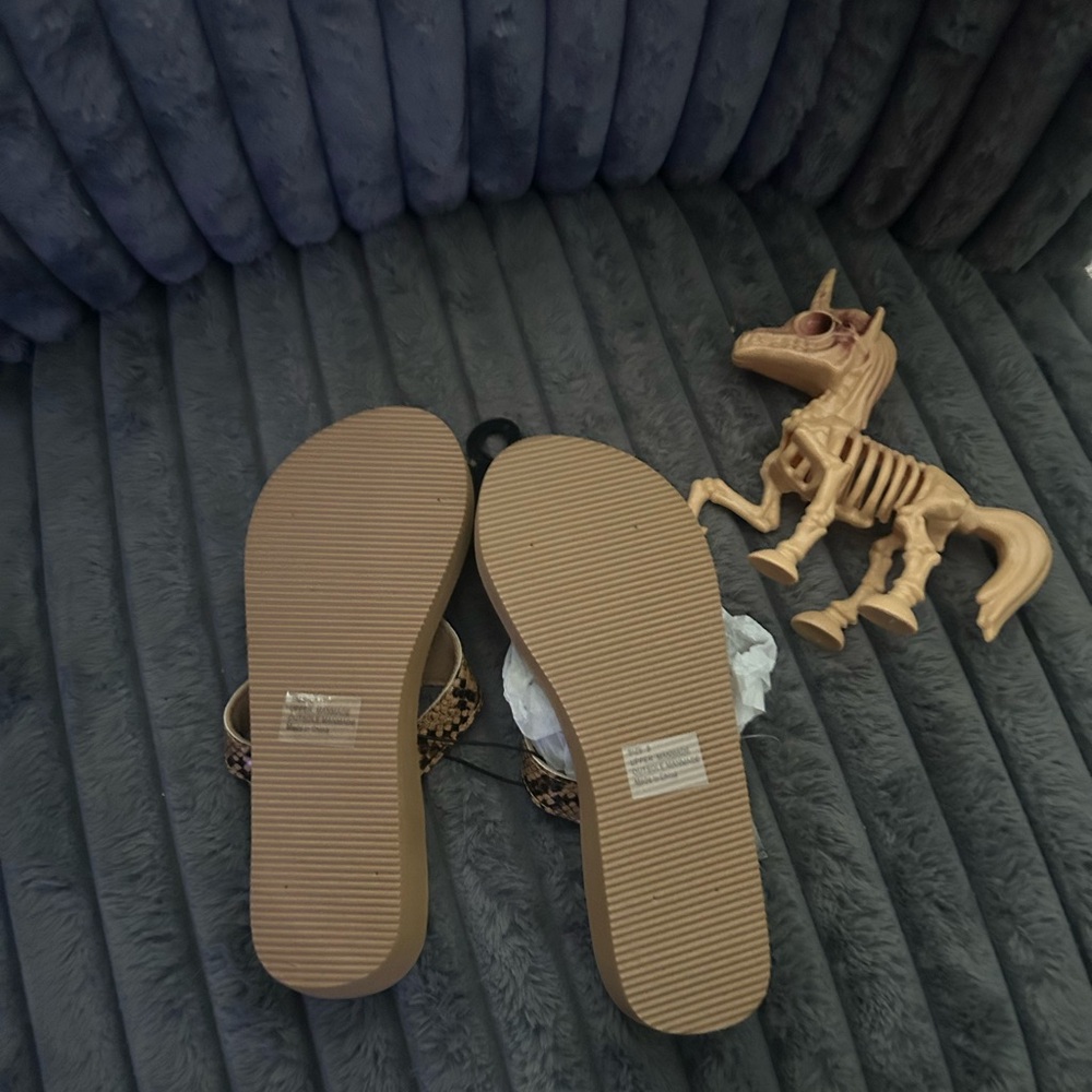 Olivia Miller Snakeskin Thong Sandals - Picture 4 of 4